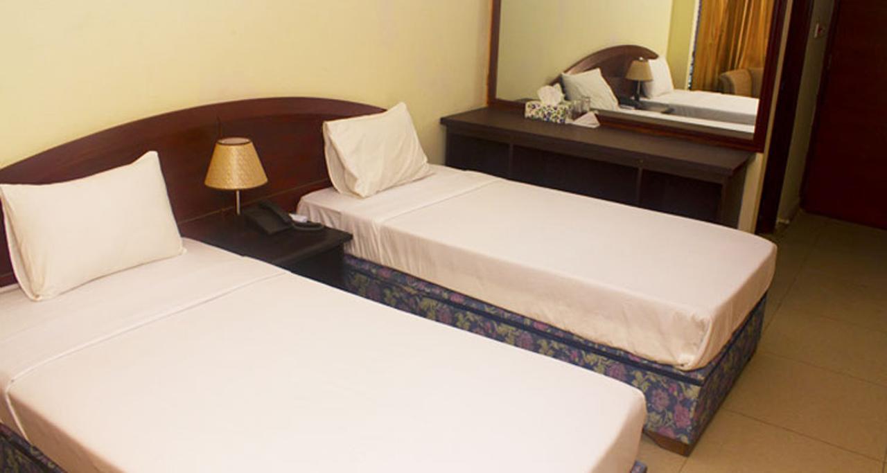 Hotel Tea Tree & Resort Dhaka Exteriör bild