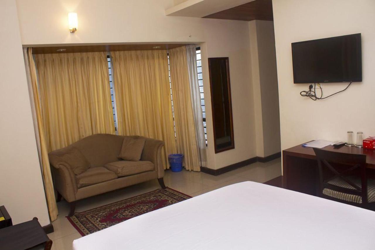 Hotel Tea Tree & Resort Dhaka Exteriör bild